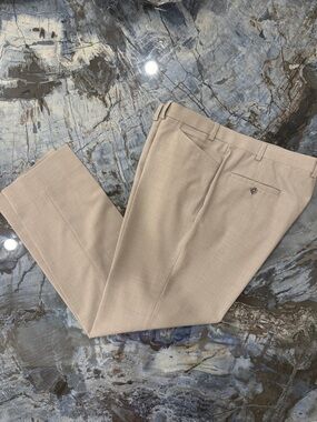 Jack Victor Riviera Traveler Flat-Front Pants in Taupe Size 40R